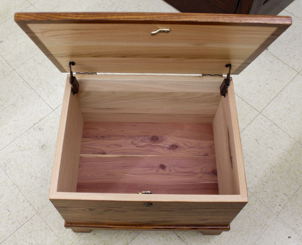 Mini Flat Top Blanket Chest