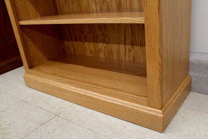 5′ Deluxe Traditional Bookcase [37 1/2″ Wide]
