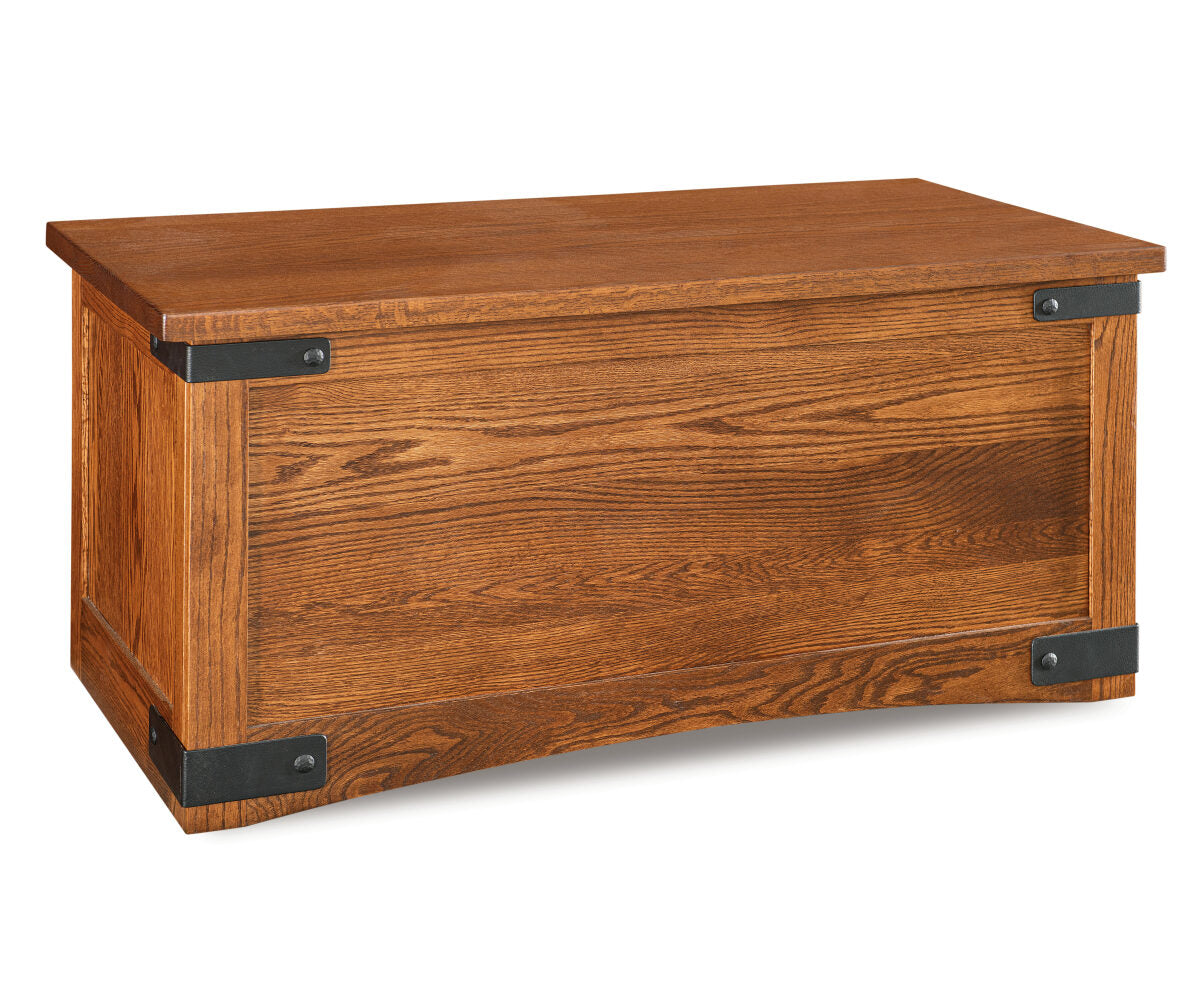 Orewood Blanket Chest with Cedar Bottom – 44"W