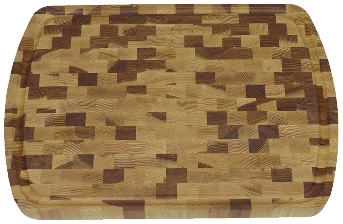 The Stockholm Cutting Board – Hickory Nut Wood Pattern