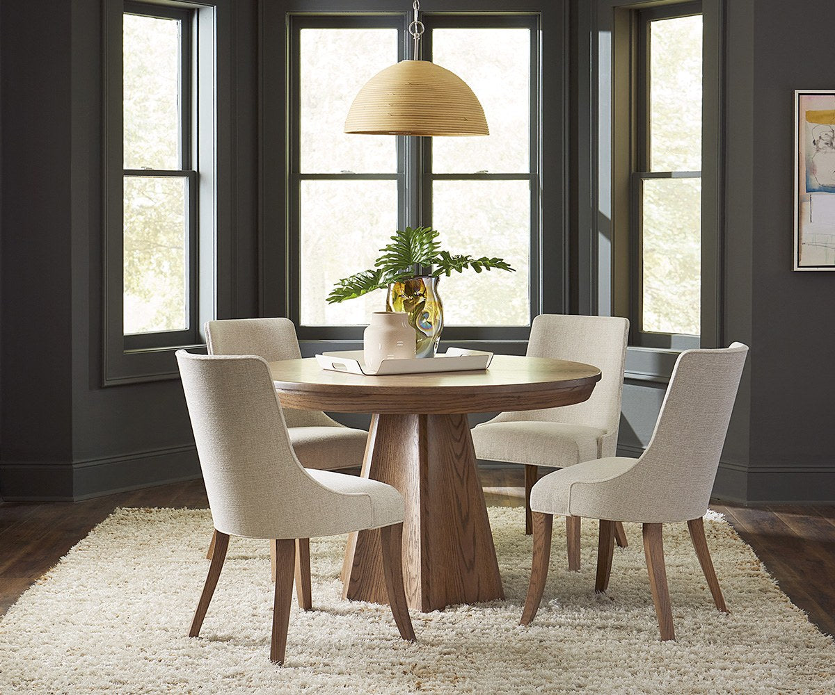 Brogan Table room setting
