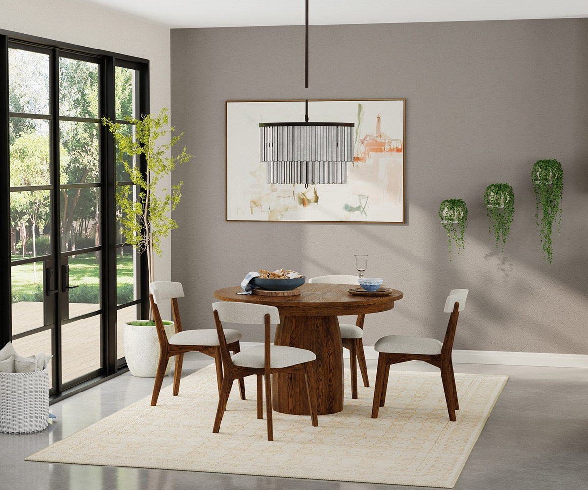 Keelan Table room setting