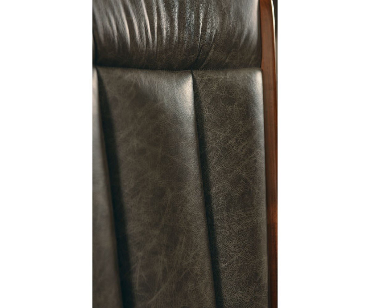 Zynda Arm Desk Chair detail